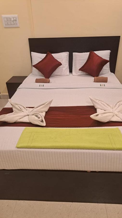 Hotel Vrs Residency Mysore Exterior foto